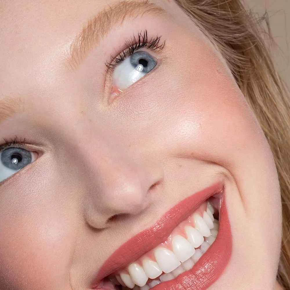 Buy 1 Get 1 FreeIron Wand Mascara