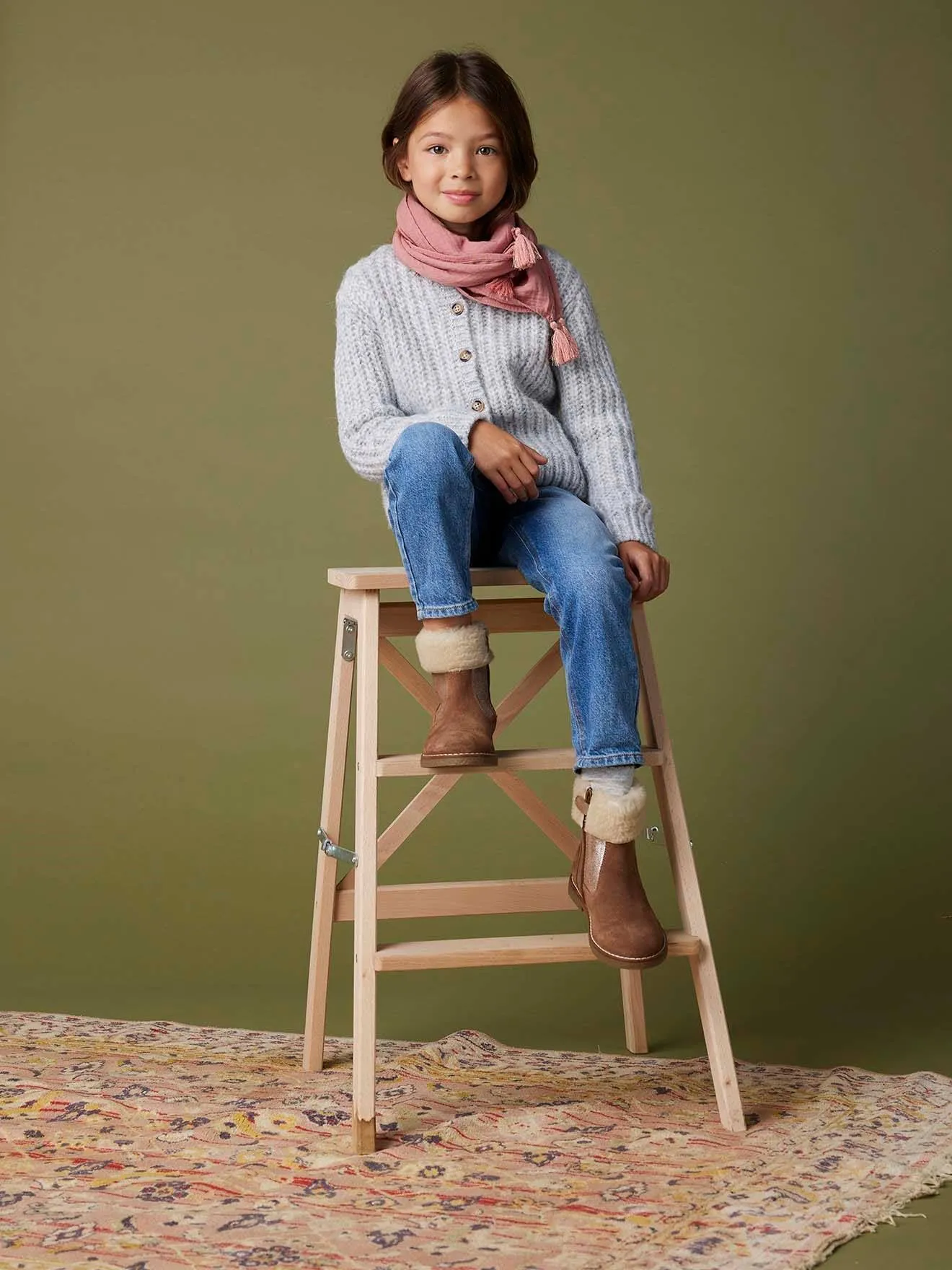 Girls Loose-Fitting Soft Knit Cardigan